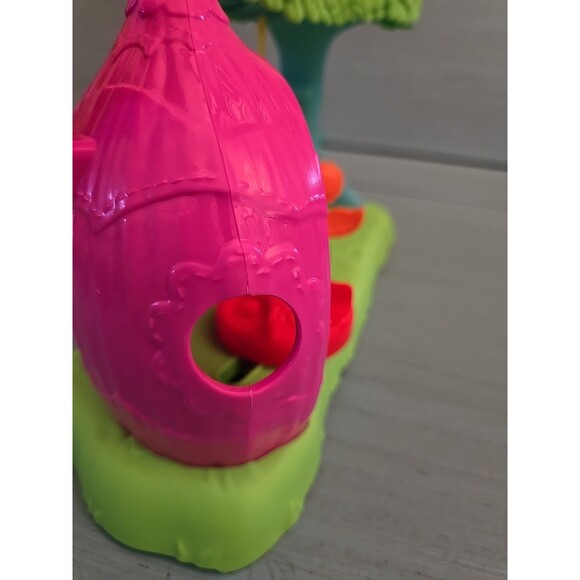 Imaginext DreamWorks Trolls Flower Fun Playset with Poppy A Fun Way To Imagine - Picture 11 of 13